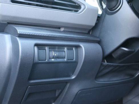 Used 2025 Subaru Crosstrek 2.5i Limited w/ Crosstrek Mirror Package image 23