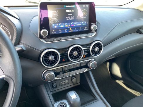 Used 2025 Nissan Sentra SV image 17