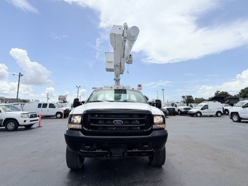 Used 2004 Ford F550 4x4 Regular Cab Super Duty image 14