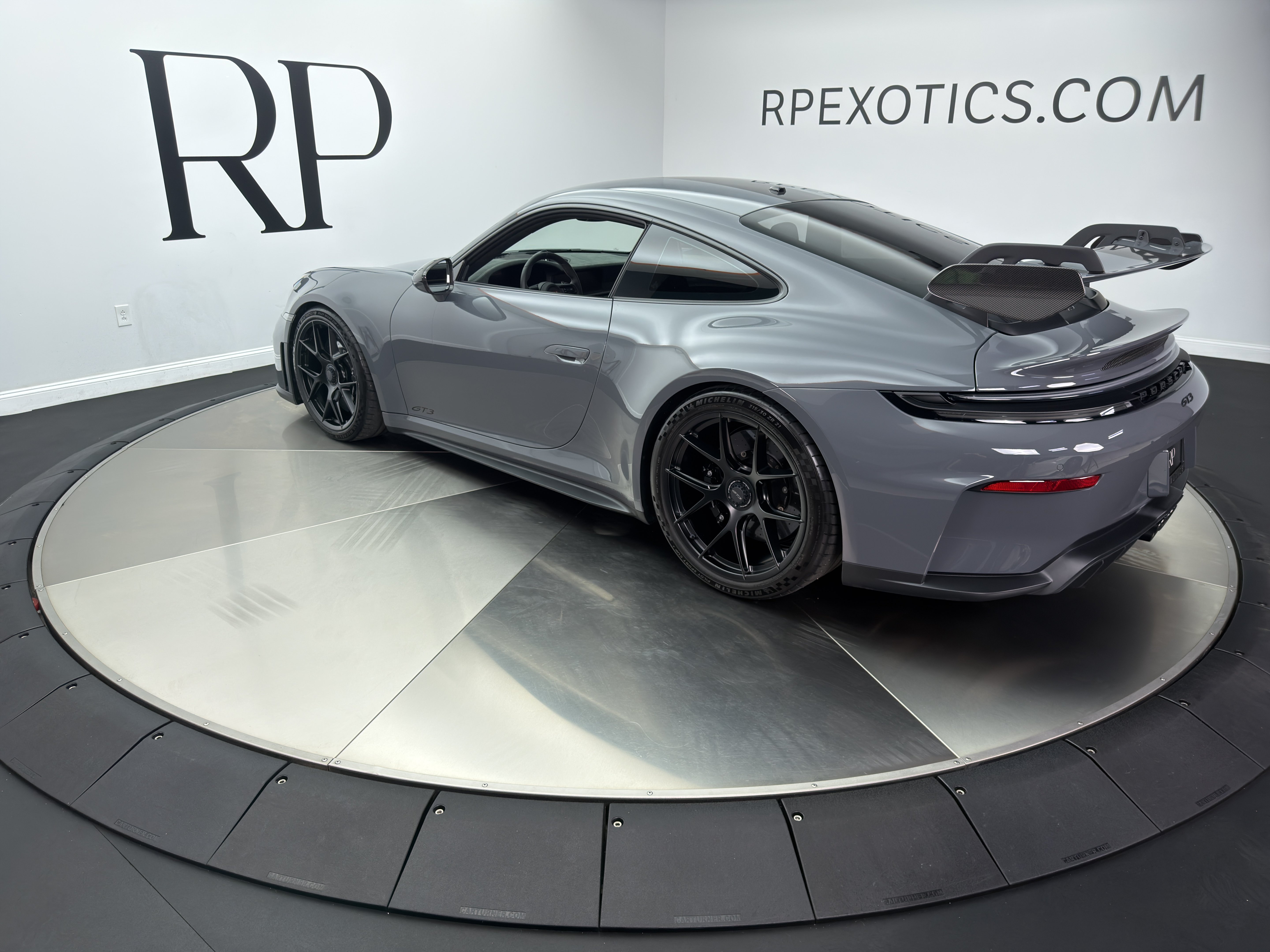 Used 2026 Porsche 911 GT3 RWD image 4