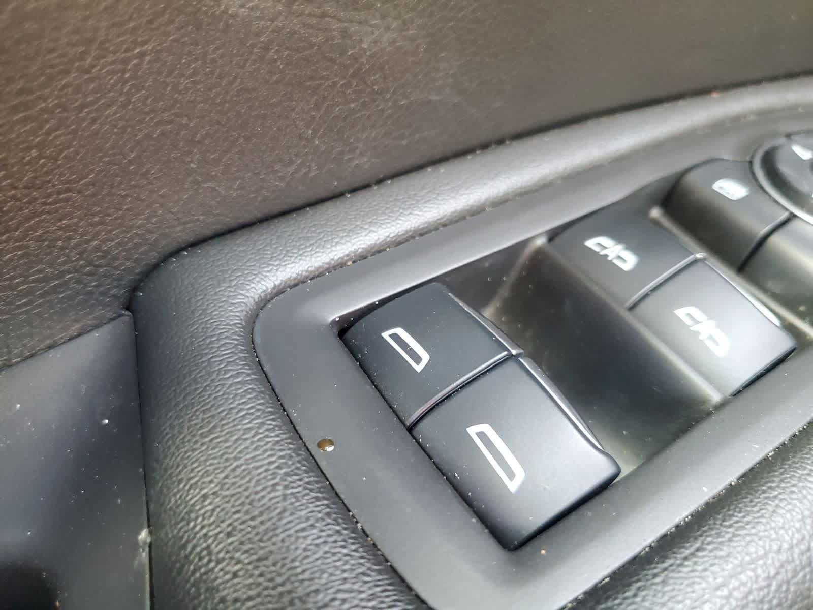 Used 2023 Cadillac XT6 Premium Luxury FWD image 24