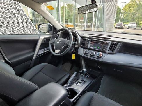 Used 2016 Toyota RAV4 LE AWD/4WD image 20