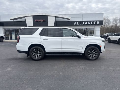 Used 2021 Chevrolet Tahoe Z71 w/ Z71 Signature Package image 2