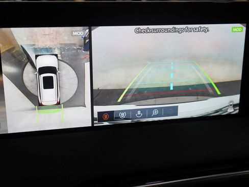 Used 2025 Nissan Armada SL AWD/4WD image 33