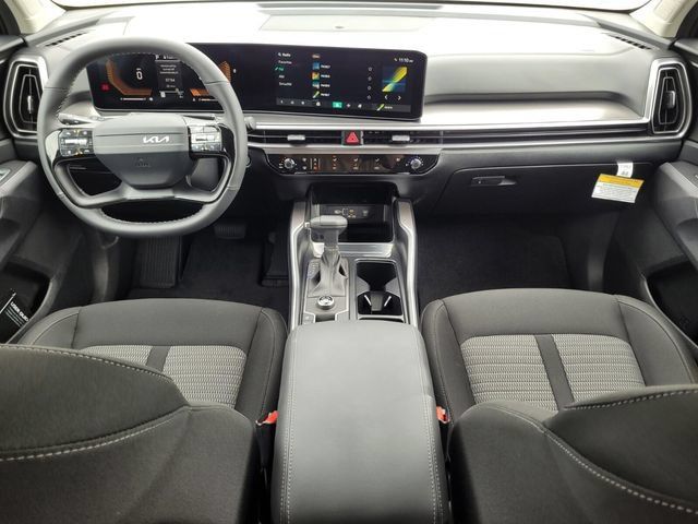 New 2026 Kia Sorento LX FWD image 14