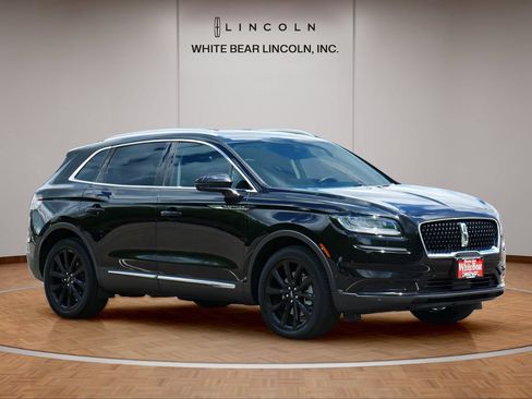 Used 2021 Lincoln Nautilus Reserve w/ Equipment Group 201A AWD/4WD image 3