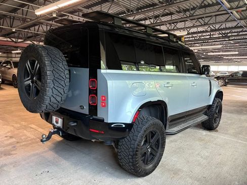 Used 2022 Land Rover Defender 110 X AWD/4WD image 8