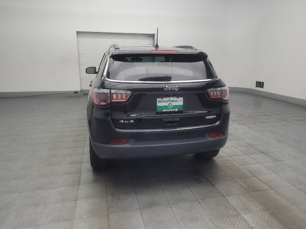 Used 2017 Jeep Compass Latitude w/ Popular Equipment Group AWD/4WD image 6