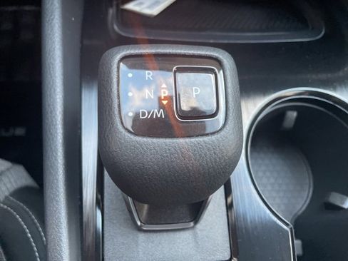 Used 2023 Nissan Rogue SV image 21