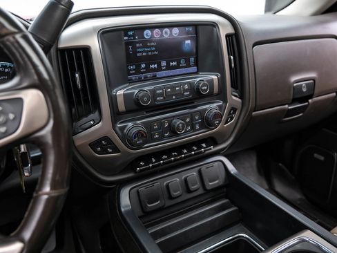 Used 2018 GMC Sierra 2500 Denali w/ Duramax Plus Package AWD/4WD image 27