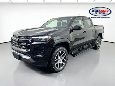 Used 2024 Chevrolet Colorado Z71 w/ Z71 Convenience Package 2 image 5