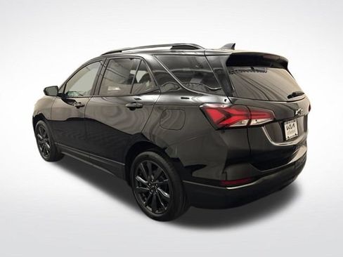 Used 2023 Chevrolet Equinox RS w/ LPO, Floor Liner Package FWD image 7