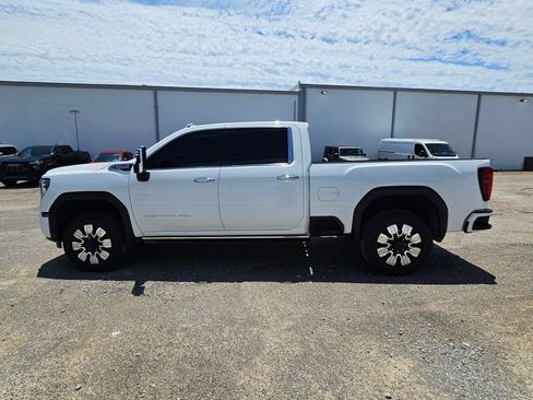 Used 2025 GMC Sierra 2500 Denali w/ Denali Reserve Package AWD/4WD image 2