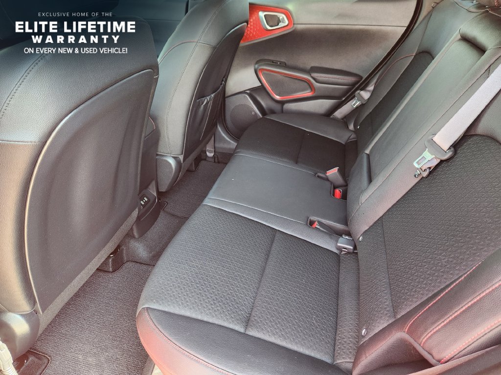 Used 2025 Kia Soul GT-Line w/ GT-Line Technology Package FWD image 30