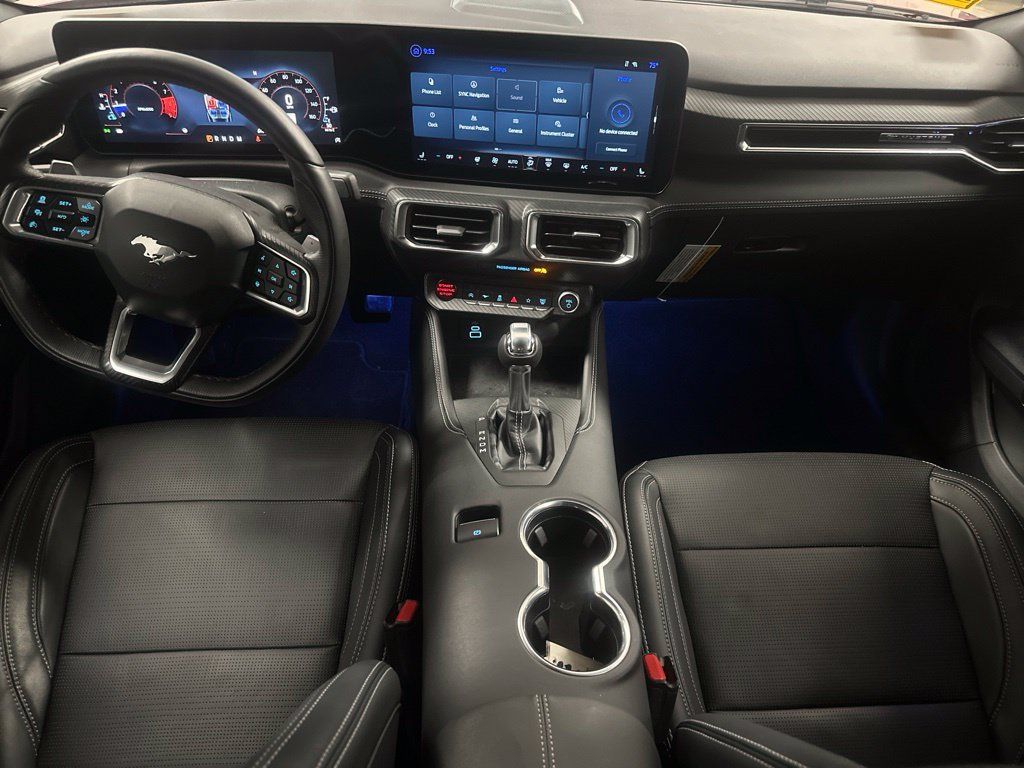 Used 2025 Ford Mustang GT Premium RWD image 3