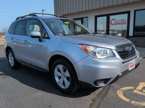 Used 2015 Subaru Forester 2.5i Premium AWD/4WD image 2