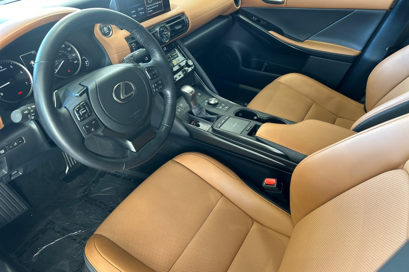 Used 2023 Lexus IS 300 w/ Comfort Package RWD image 11