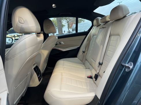 Used 2020 BMW 330i xDrive Sedan w/ Executive Package image 31