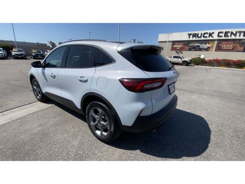 Used 2025 Ford Escape ST-Line AWD/4WD image 6