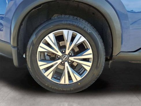 Certified 2022 Nissan Rogue SV w/ SV Premium Package image 20