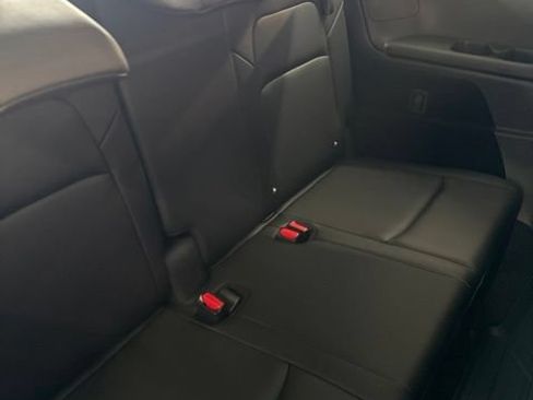 Used 2025 Nissan Pathfinder SL w/ Lighting Package (N92) FWD image 24