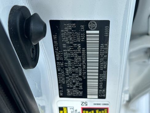 Used 2021 Toyota Camry SE w/ Carpet Mat Package (TMS) FWD image 26