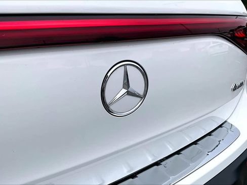 Certified 2023 Mercedes-Benz EQB 300 4MATIC image 30