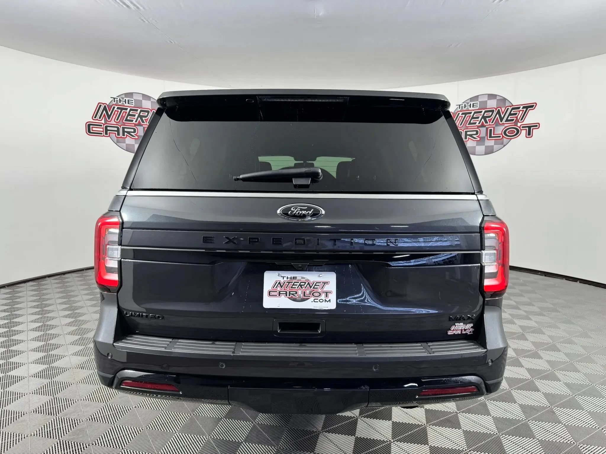 Used 2024 Ford Expedition Max Limited AWD/4WD image 6