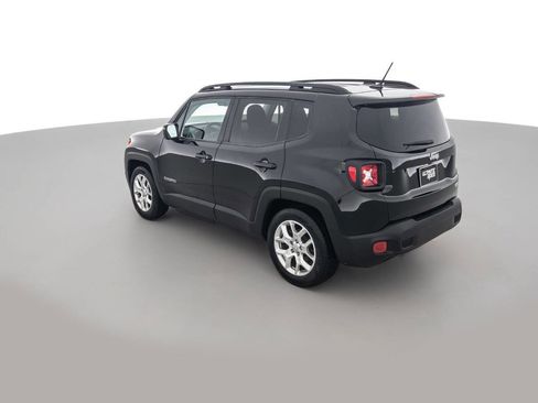 Used 2016 Jeep Renegade Latitude FWD image 7