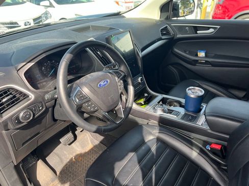 Used 2024 Ford Edge SEL w/ Convenience Package image 5