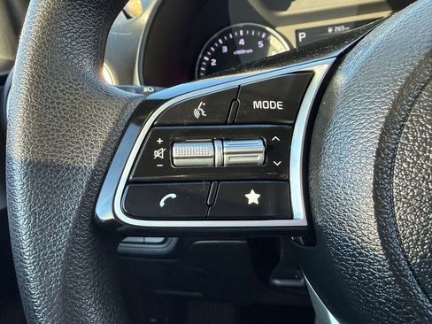 Used 2024 Kia Forte LXS image 17