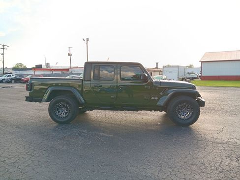 Used 2023 Jeep Gladiator Overland AWD/4WD image 4