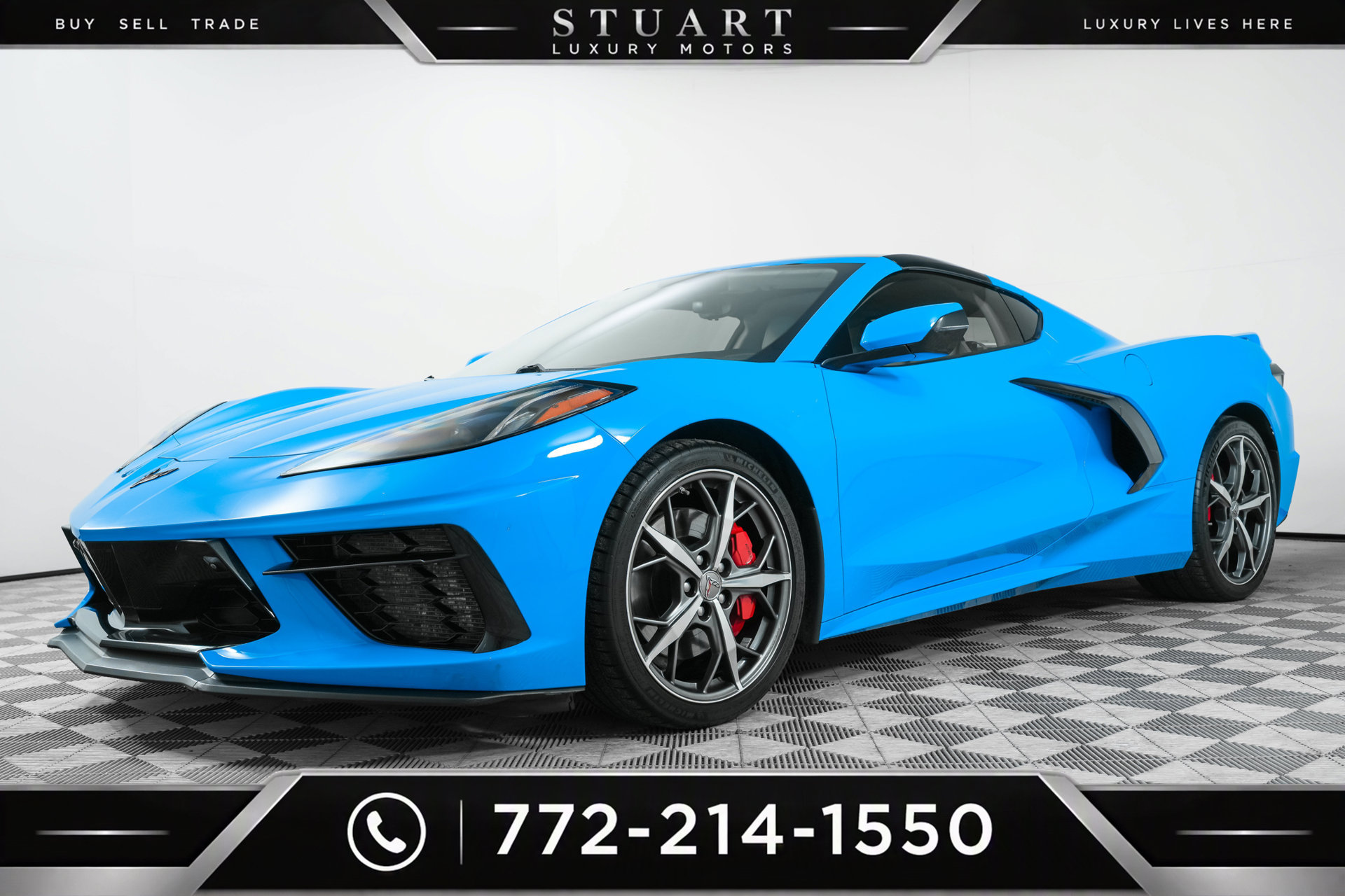Used 2021 Chevrolet Corvette Stingray Premium Cpe w/ Z51 Performance Package RWD image 4