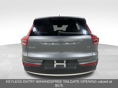 Used 2019 Volvo XC40 T5 Momentum AWD/4WD image 7