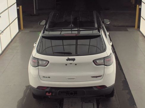 Used 2023 Jeep Compass Trailhawk w/ Trailhawk Elite Group AWD/4WD image 9