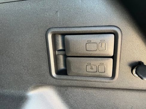 Used 2019 Chevrolet Equinox LT AWD/4WD image 22