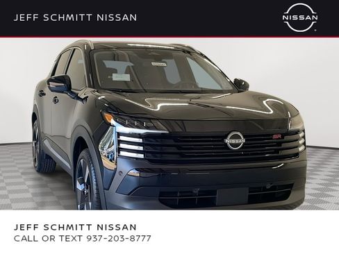 Used 2025 Nissan Kicks SR w/ SR Premium Package image 1