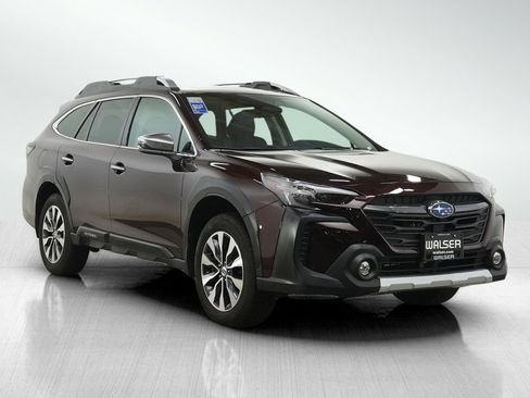 Used 2024 Subaru Outback Touring AWD/4WD image 7
