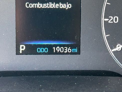 Used 2024 Toyota Corolla SE image 17