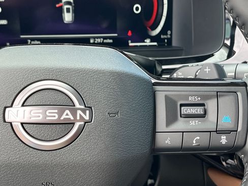 New 2026 Nissan Pathfinder Platinum w/ Accent Package FWD image 20