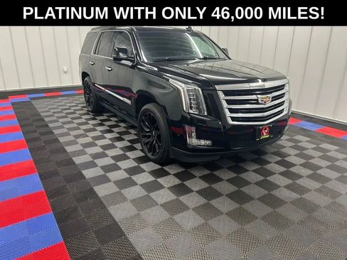 Used 2020 Cadillac Escalade Platinum AWD/4WD image 1