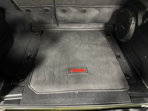 Used 2021 Jeep Wrangler Unlimited Rubicon AWD/4WD image 24