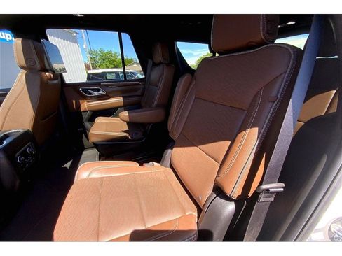 Used 2024 Chevrolet Tahoe High Country w/ Advanced Technology Package AWD/4WD image 28