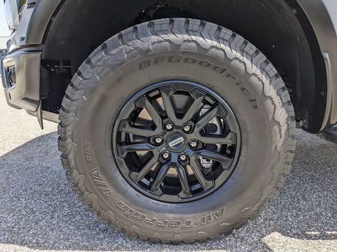 Certified 2025 Ford F150 Raptor AWD/4WD image 10