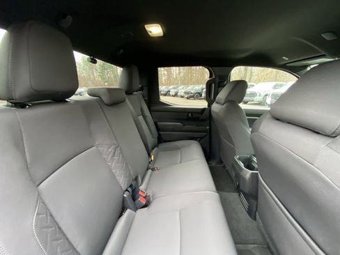 Certified 2025 Toyota Tacoma SR5 image 29