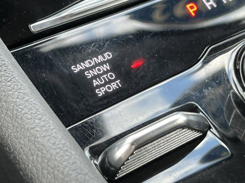 Used 2022 Jeep Grand Cherokee L Limited image 28