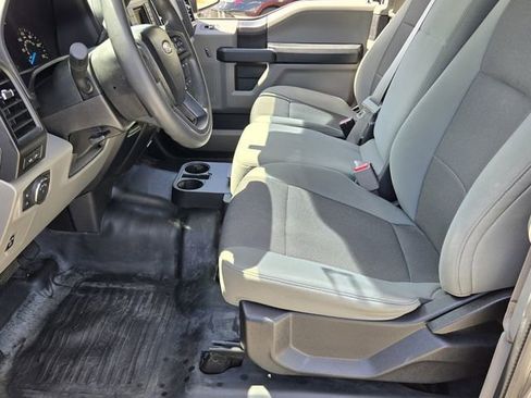 Used 2017 Ford F150 XL w/ Equipment Group 101A Mid image 10