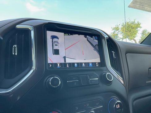 Used 2021 Chevrolet Silverado 1500 High Country w/ Technology Package image 21