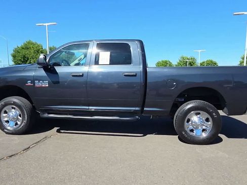 Used 2018 RAM 2500 Tradesman w/ Chrome Appearance Group AWD/4WD image 5