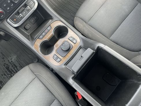 Used 2020 GMC Acadia SLE w/ Driver Convenience Package AWD/4WD image 24